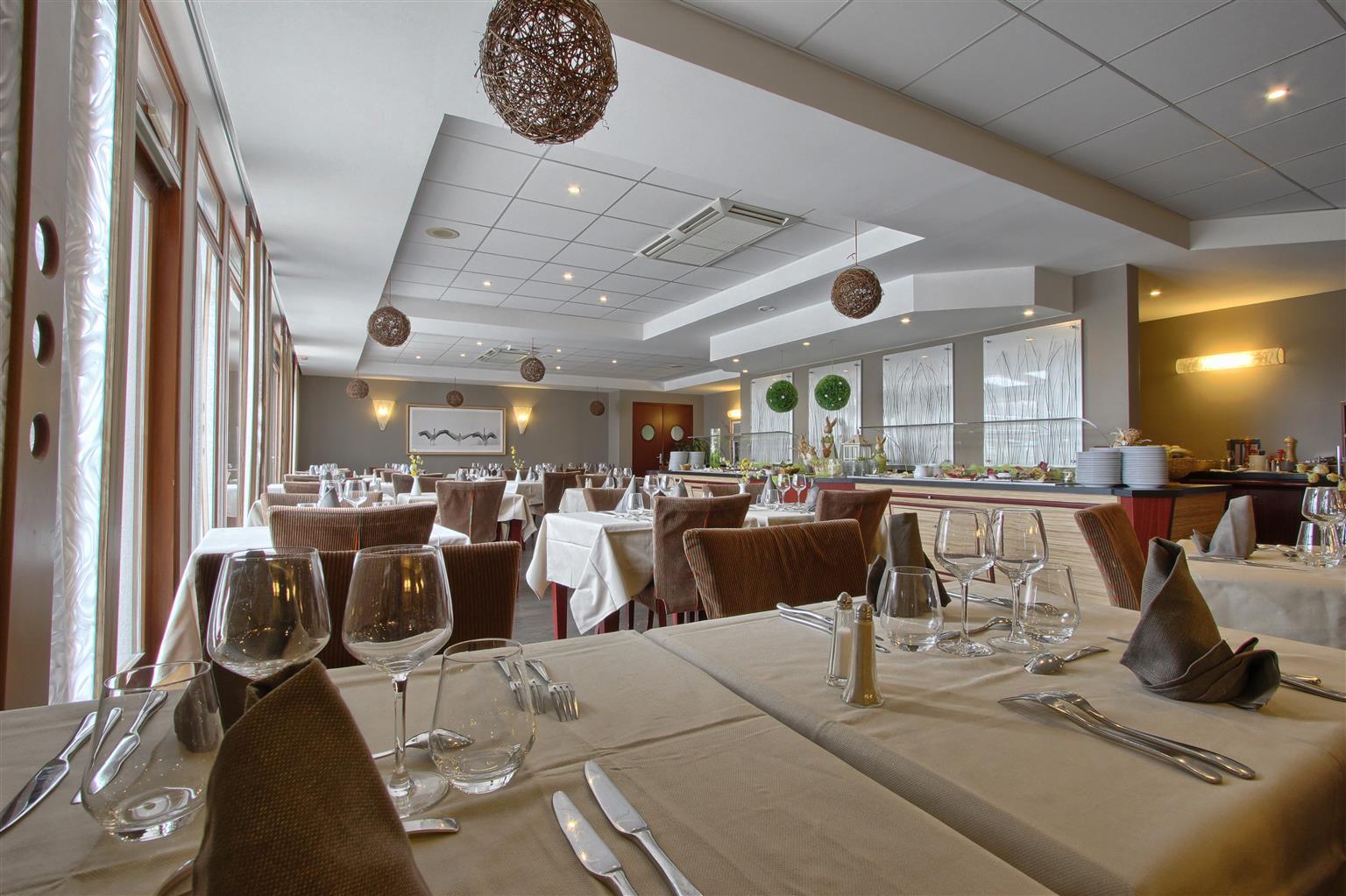 Domaine De La Foret D’orient – Natur’hotel Golf&spa Rouilly-Sacey